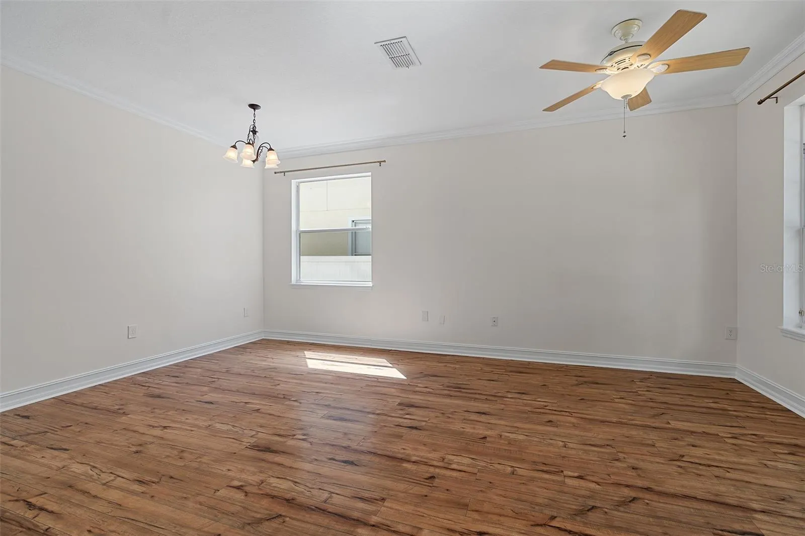 6932 BEARGRASS RD