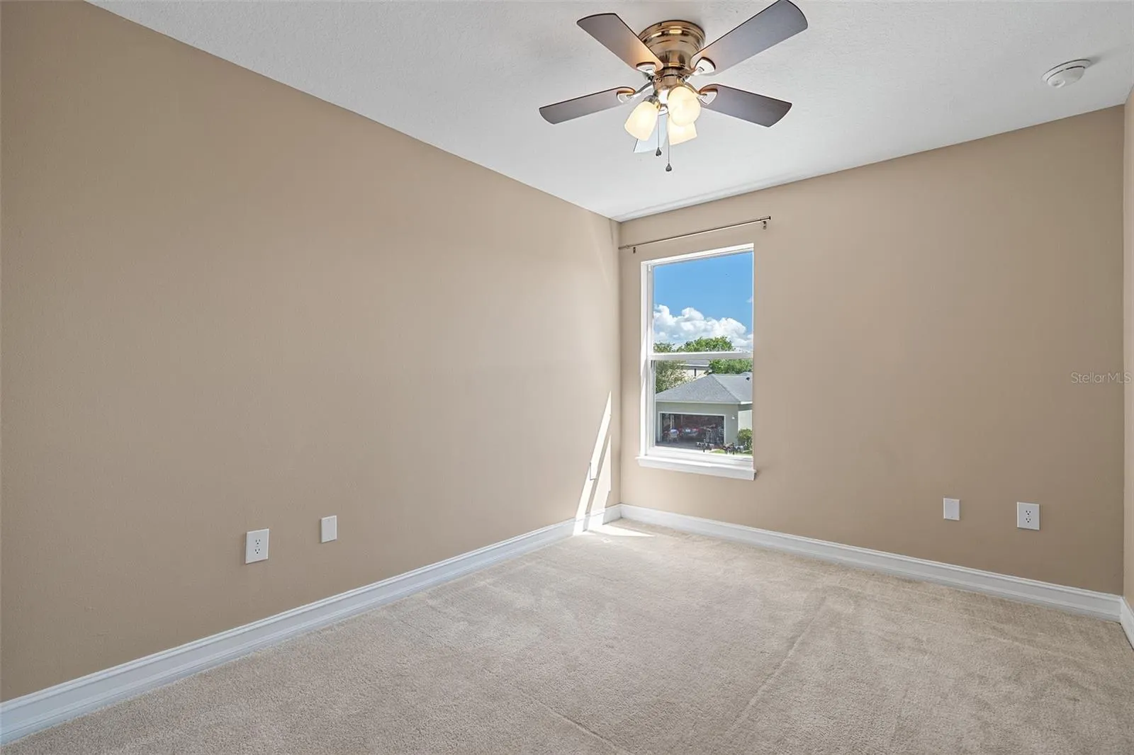 6932 BEARGRASS RD
