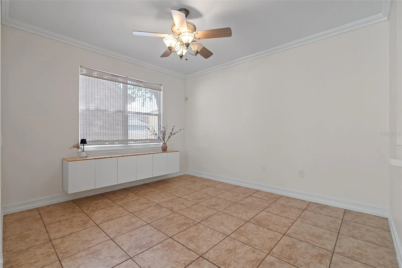 6932 BEARGRASS RD