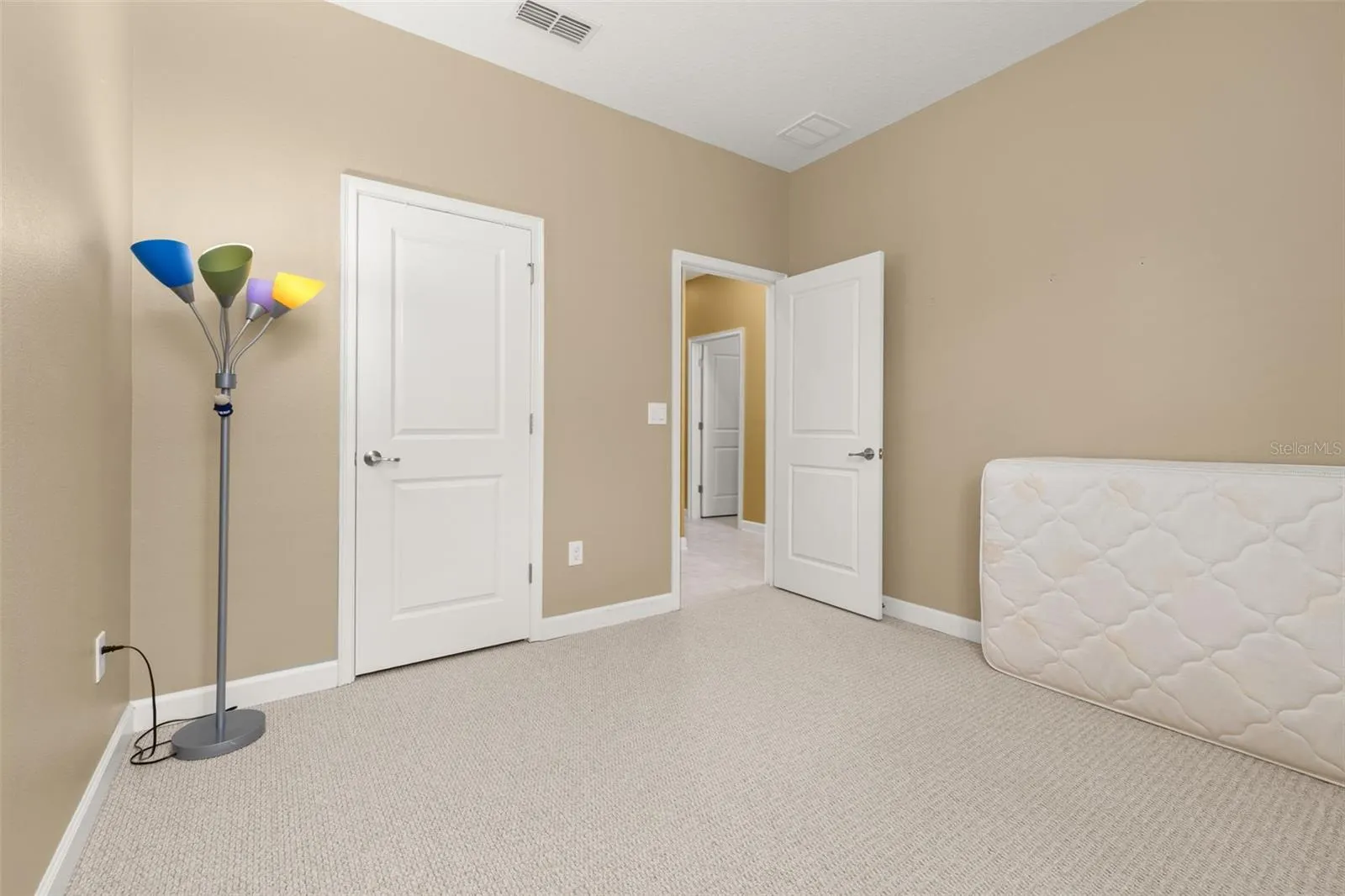 4602 FAIRY TALE CIR