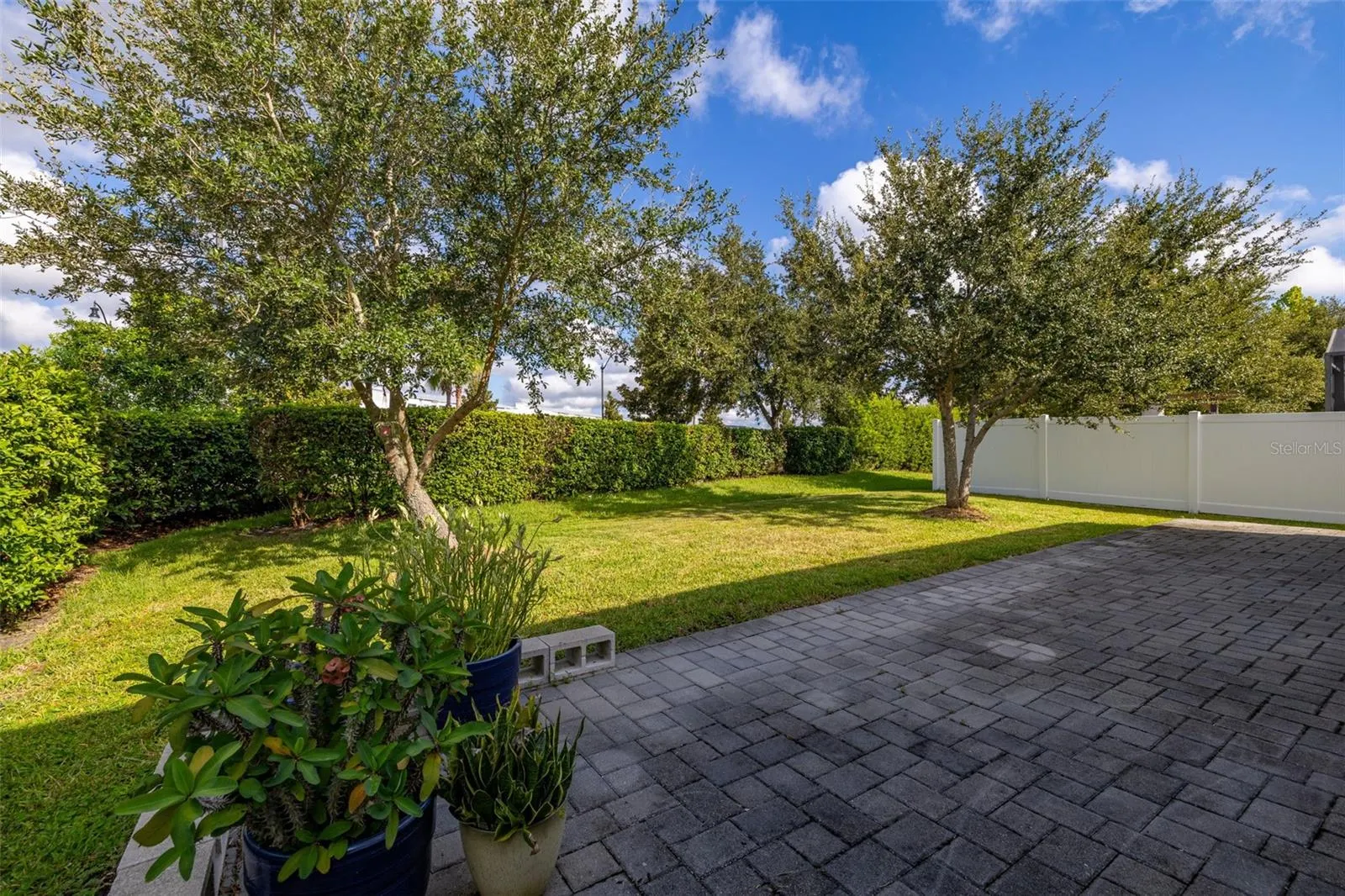 4602 FAIRY TALE CIR