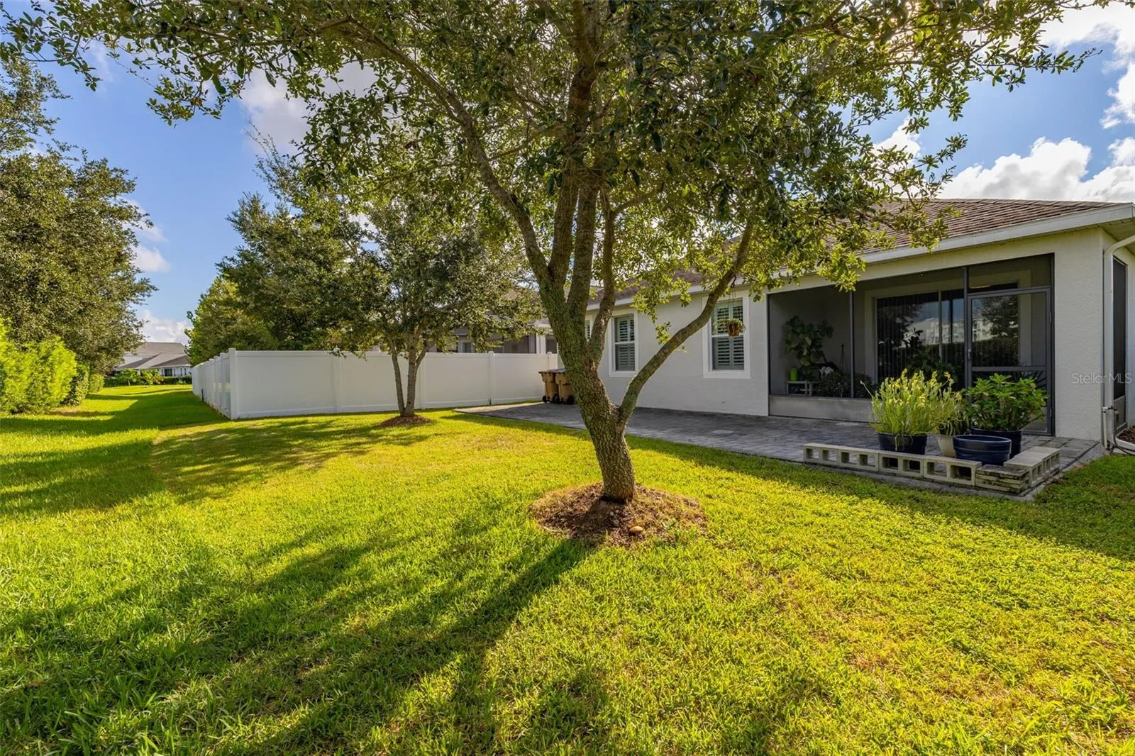 4602 FAIRY TALE CIR