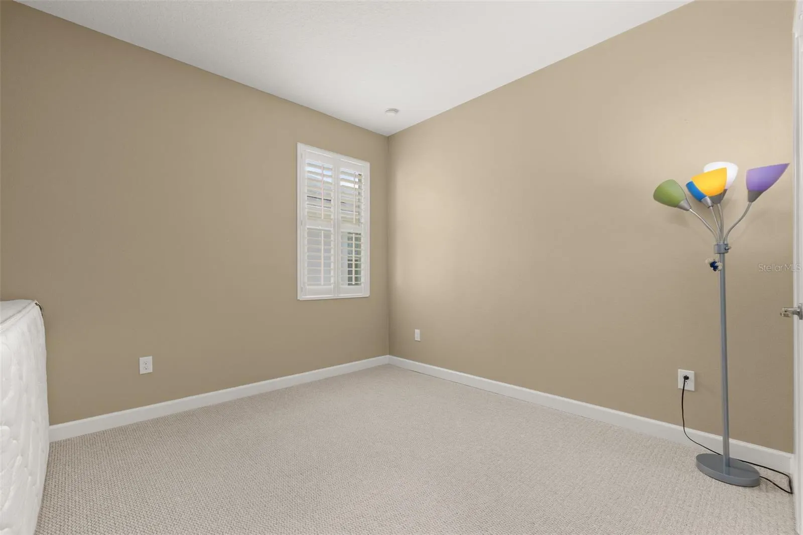 4602 FAIRY TALE CIR
