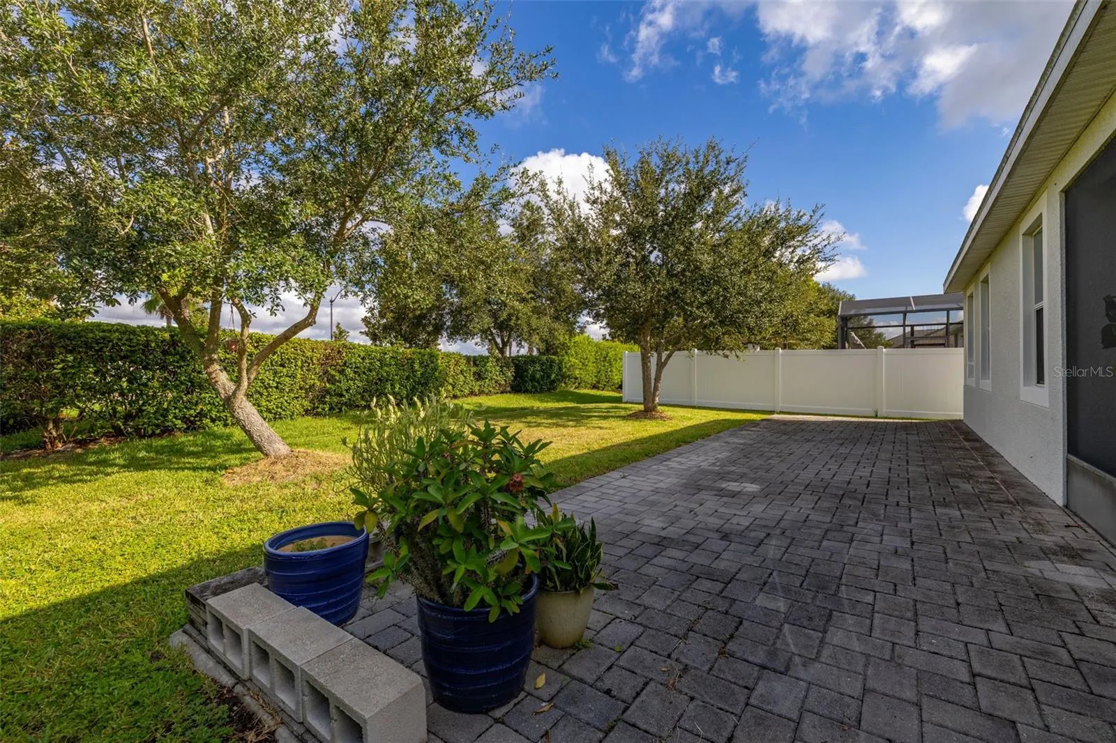 4602 FAIRY TALE CIR