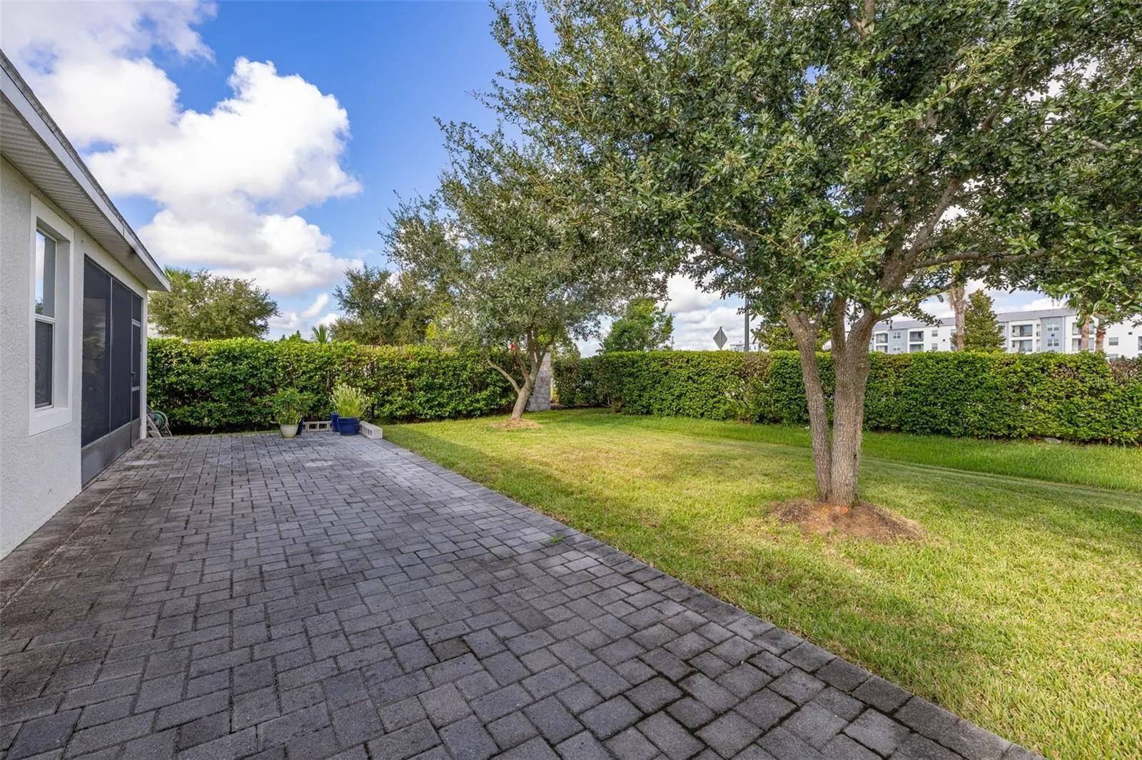 4602 FAIRY TALE CIR