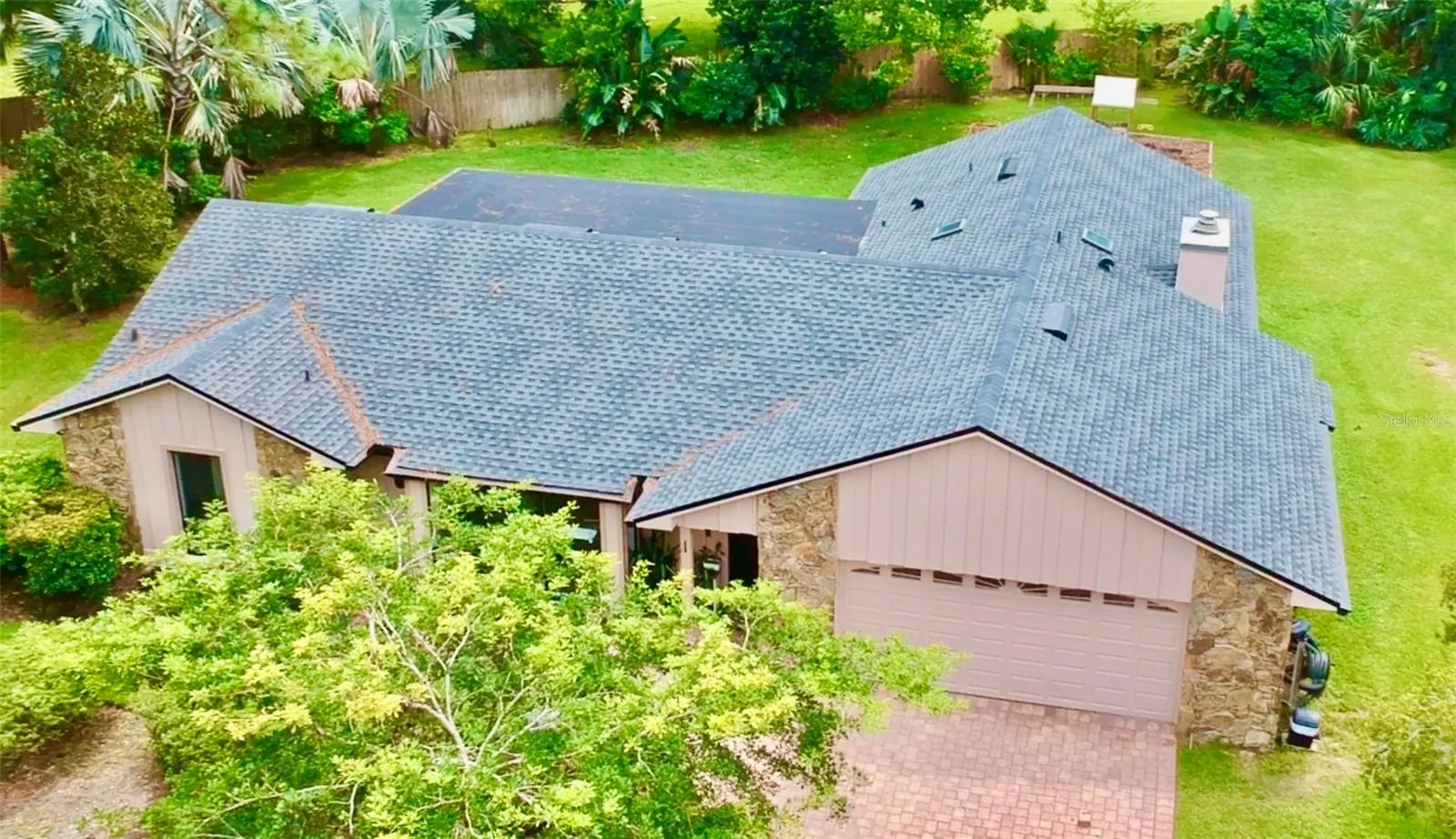 605 WATER OAK LN