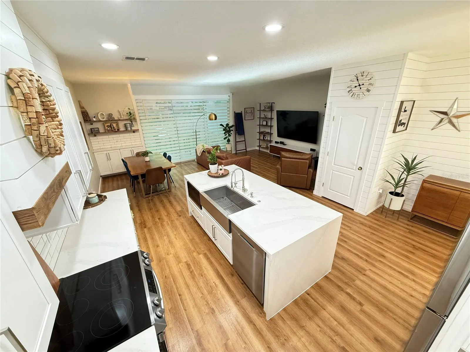 310 MAYBECK CT