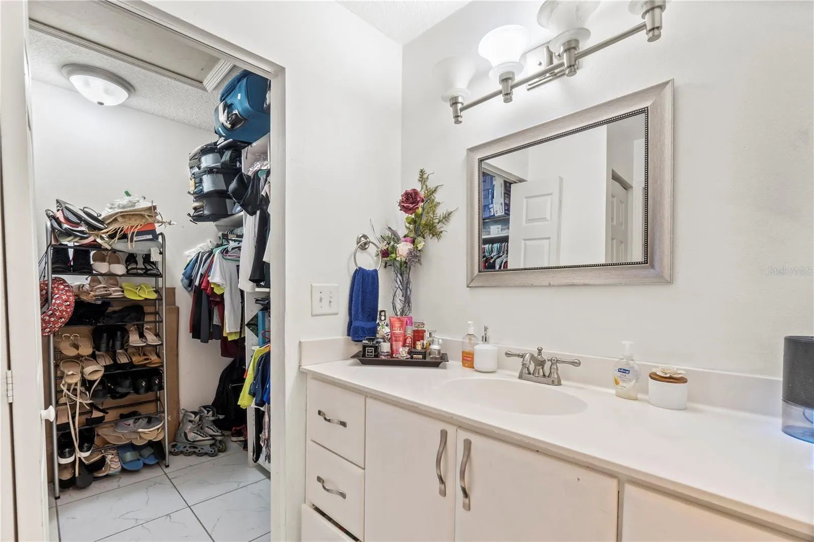 432 HUNTER CIR