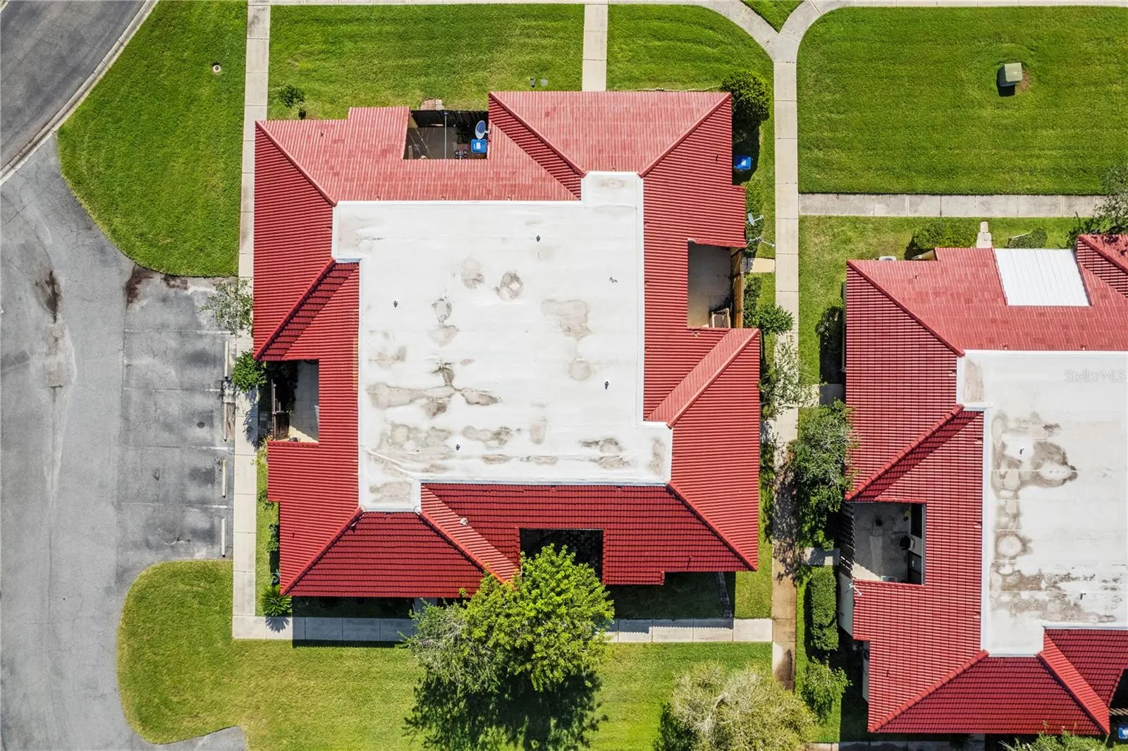 432 HUNTER CIR