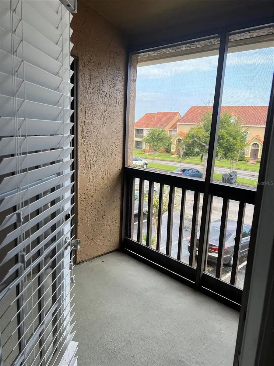 429 FOUNTAINHEAD CIR #221, #221