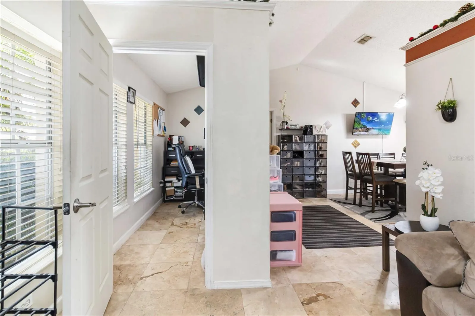 2419 LANCASHIRE LN