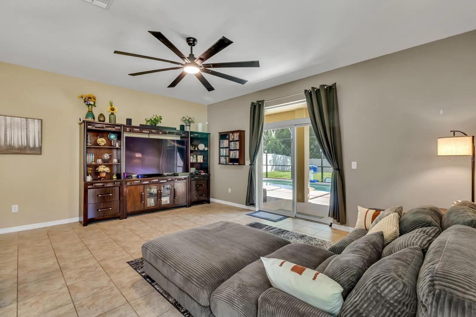 5246 LANDMARK DR