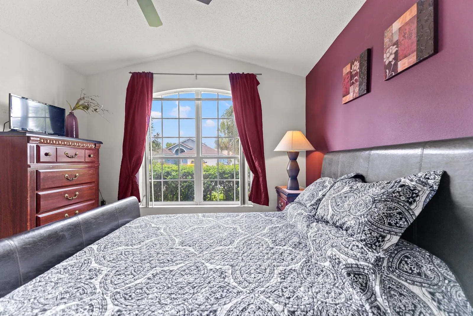 8088 SANTEE DR