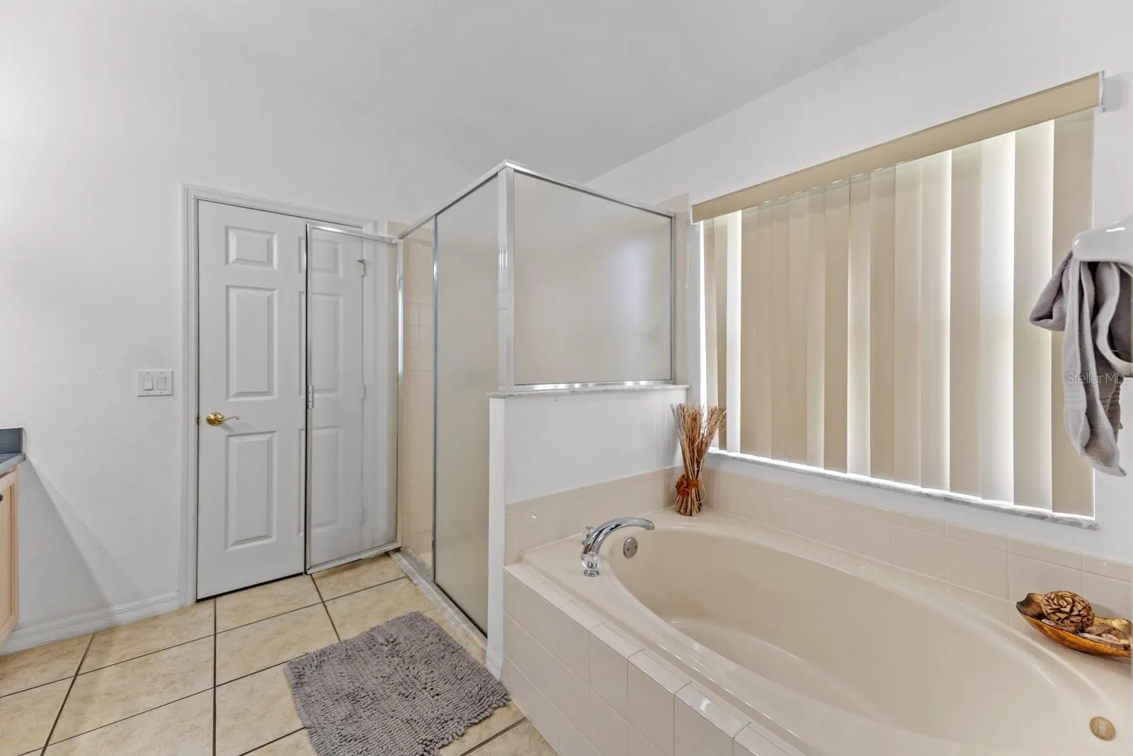 8088 SANTEE DR