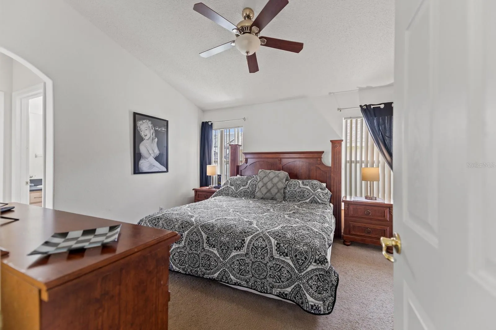 8088 SANTEE DR