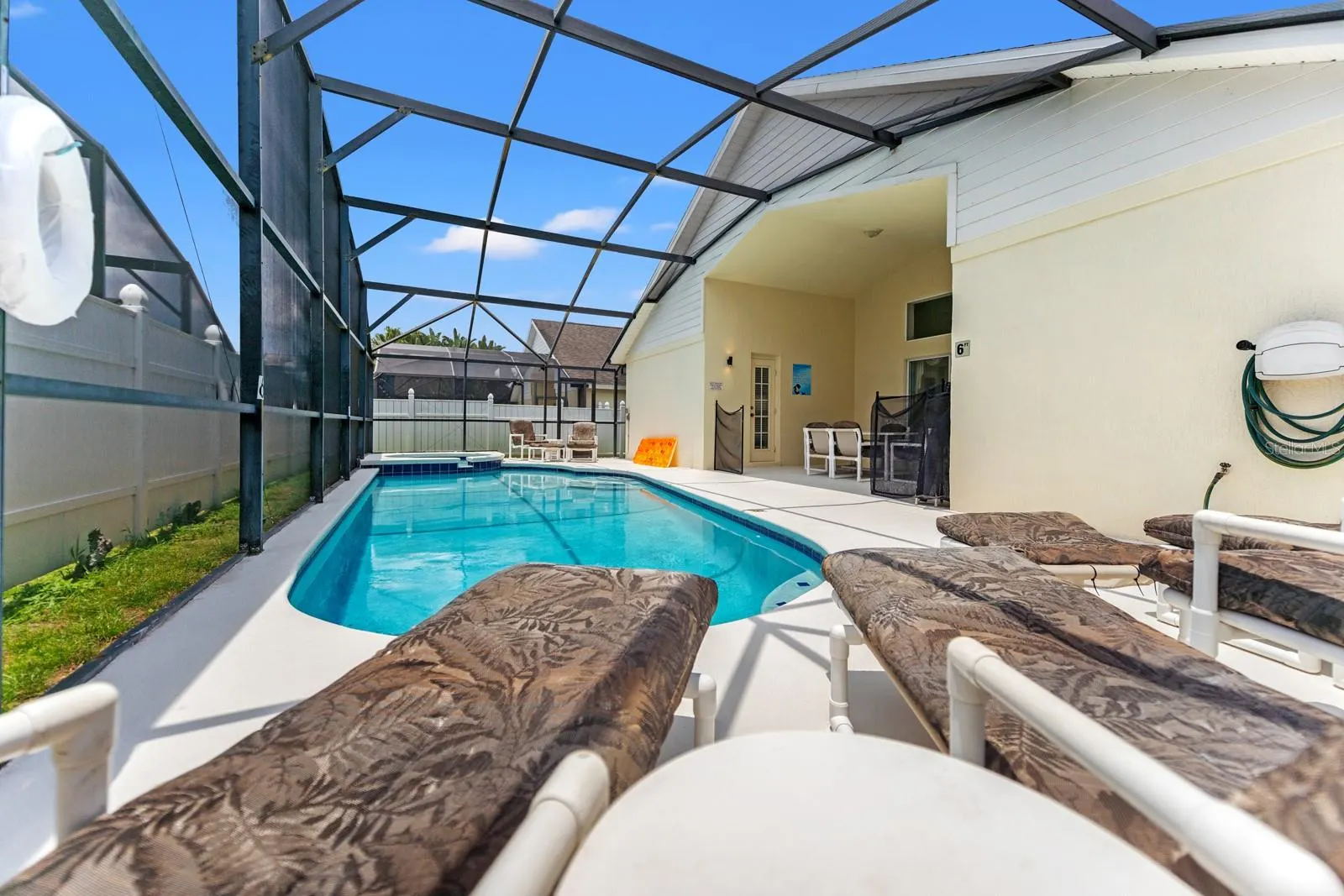 8088 SANTEE DR
