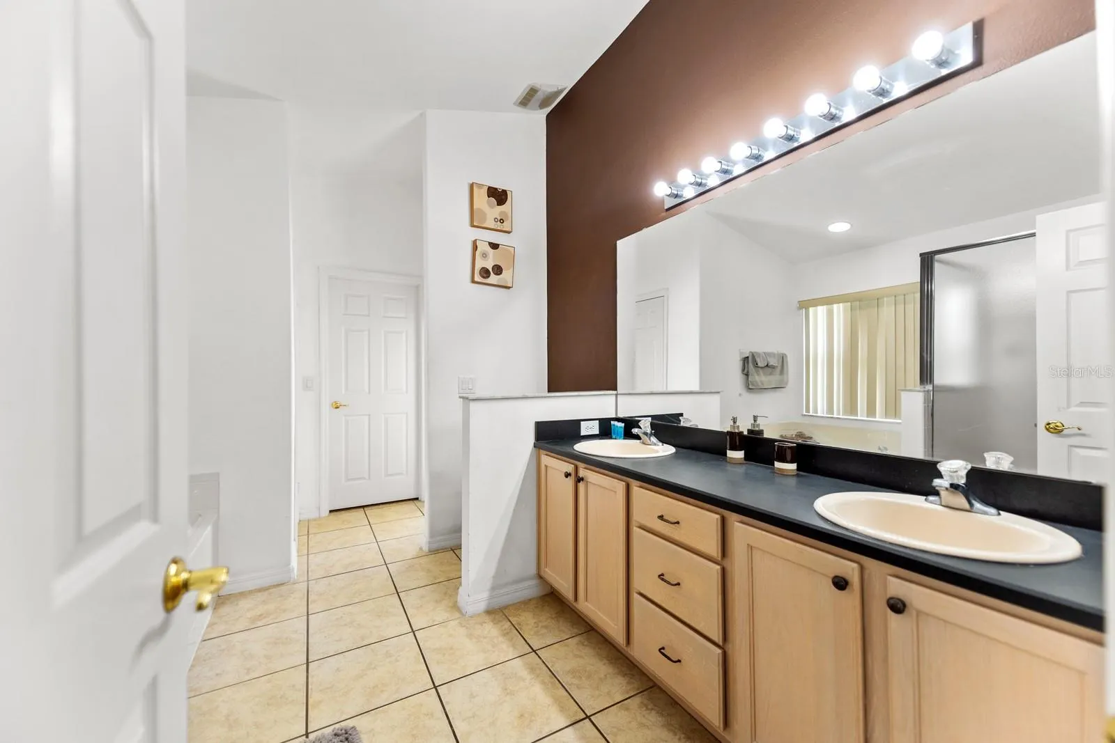 8088 SANTEE DR