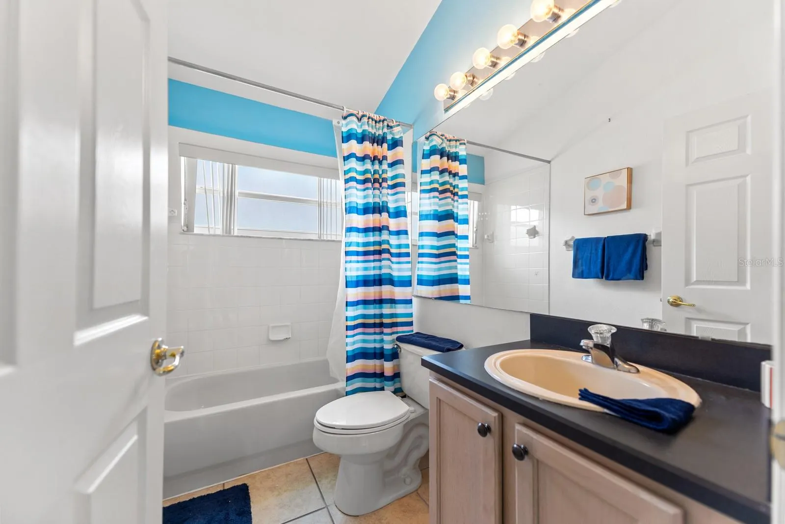 8088 SANTEE DR