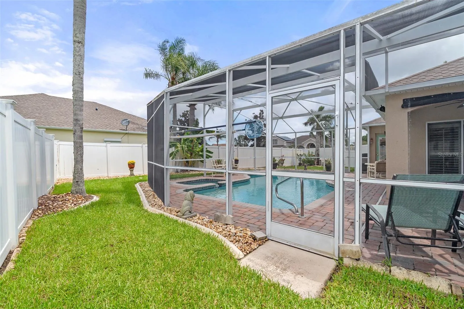 3264 COUNTRYSIDE VIEW DR