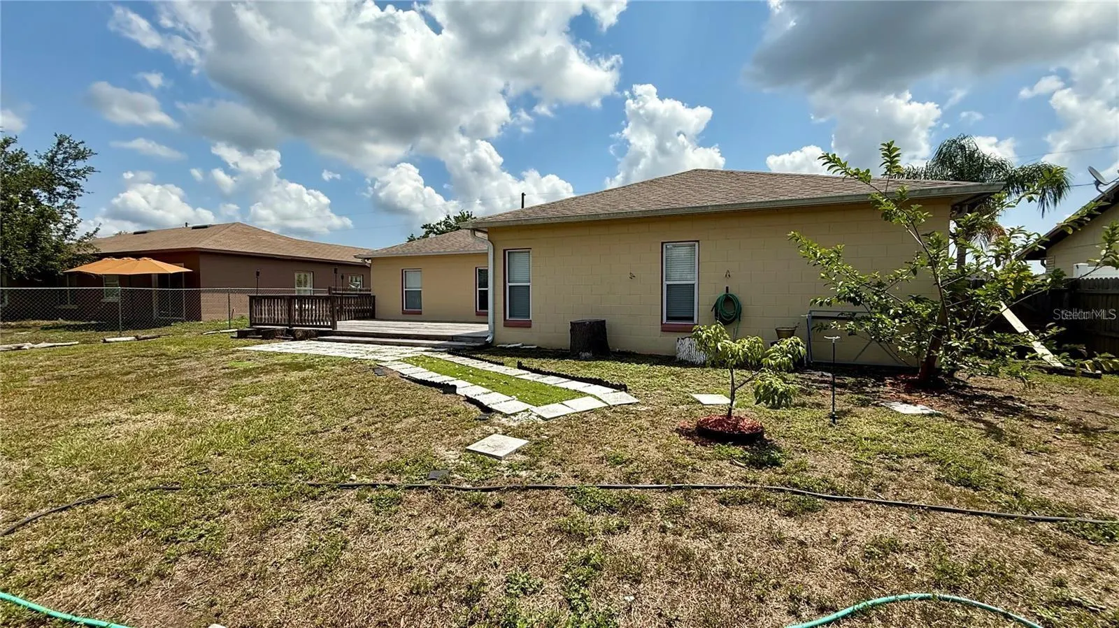 526 MARICOPA DR