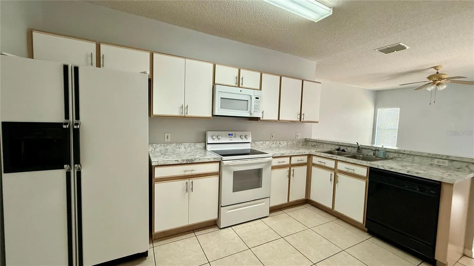 526 MARICOPA DR