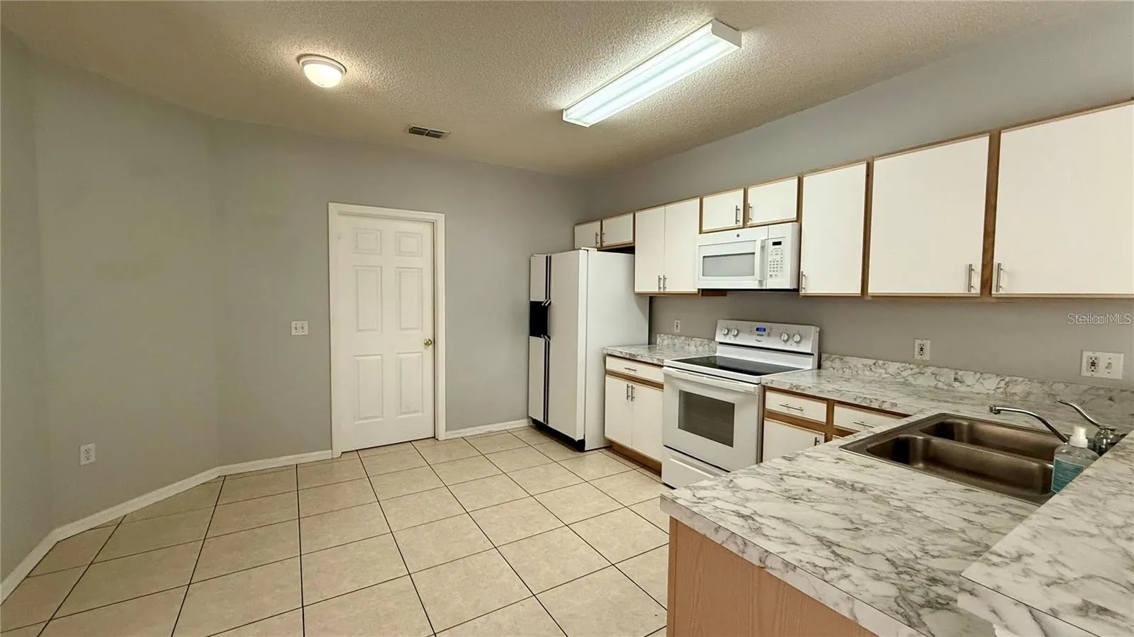 526 MARICOPA DR