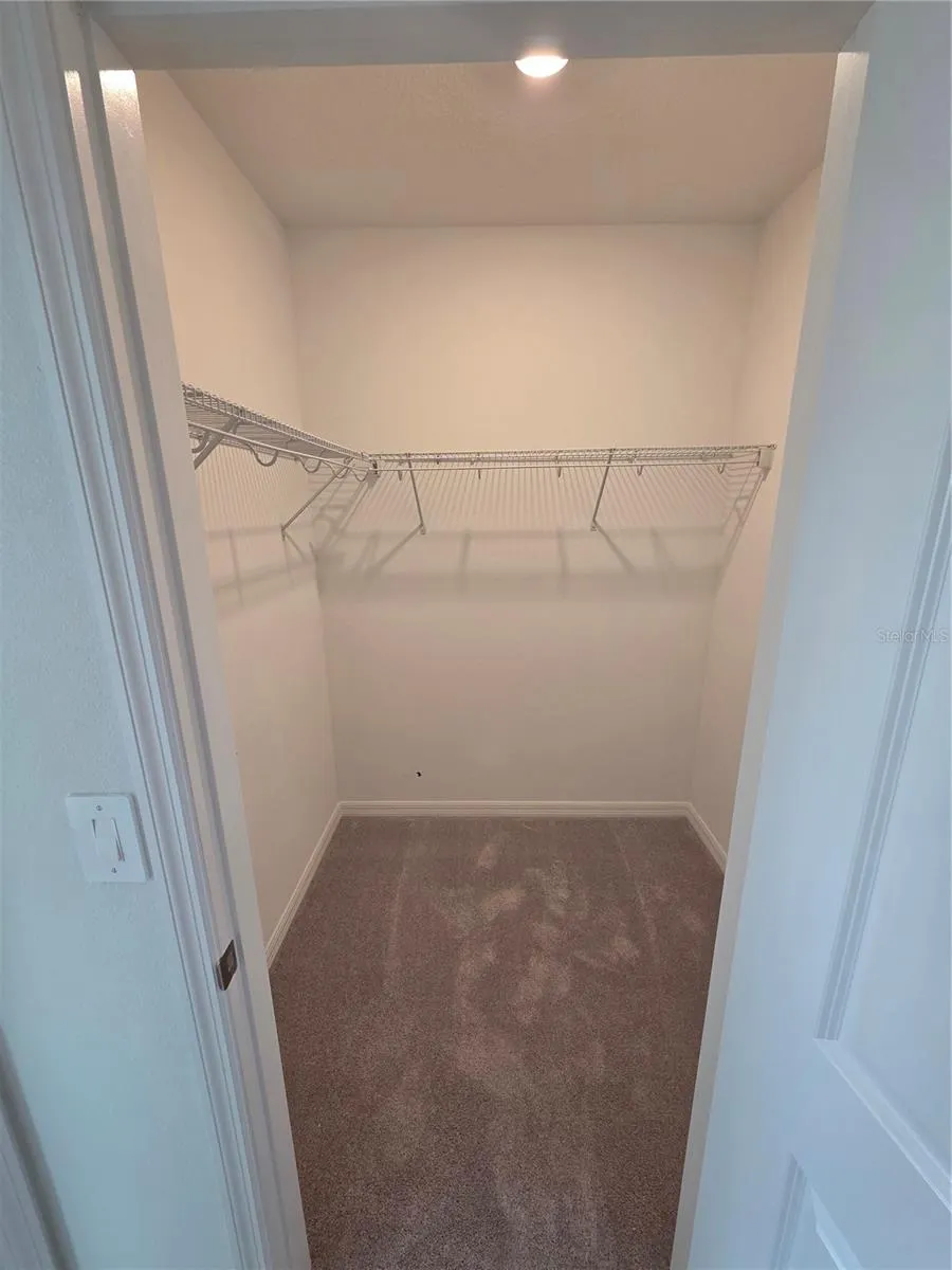 503 WAYLAND DR