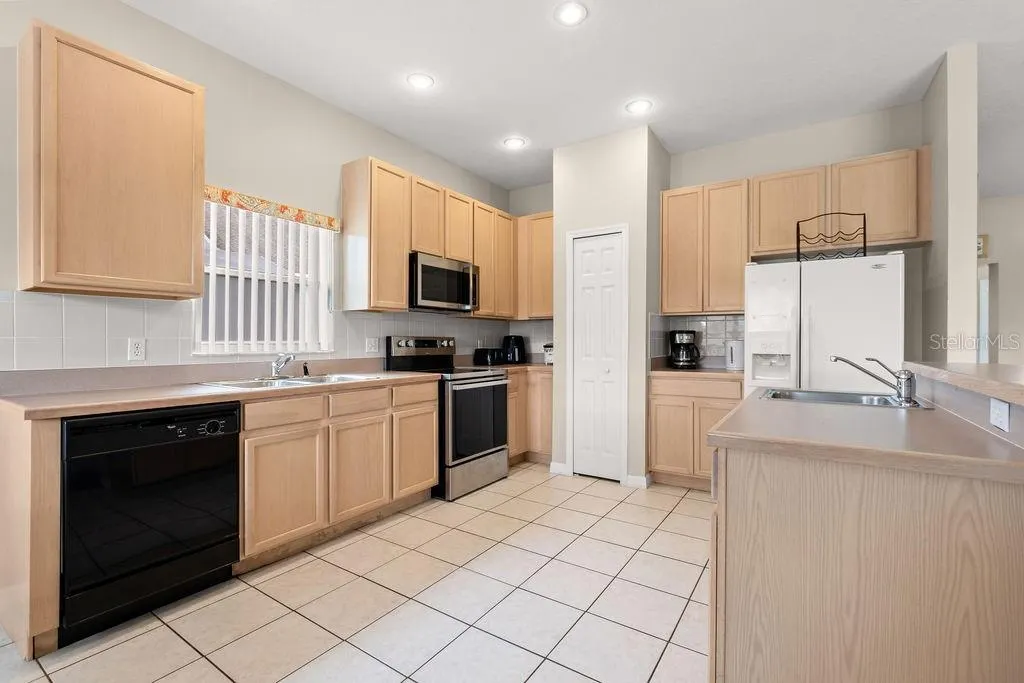 2503 ASTER COVE LN