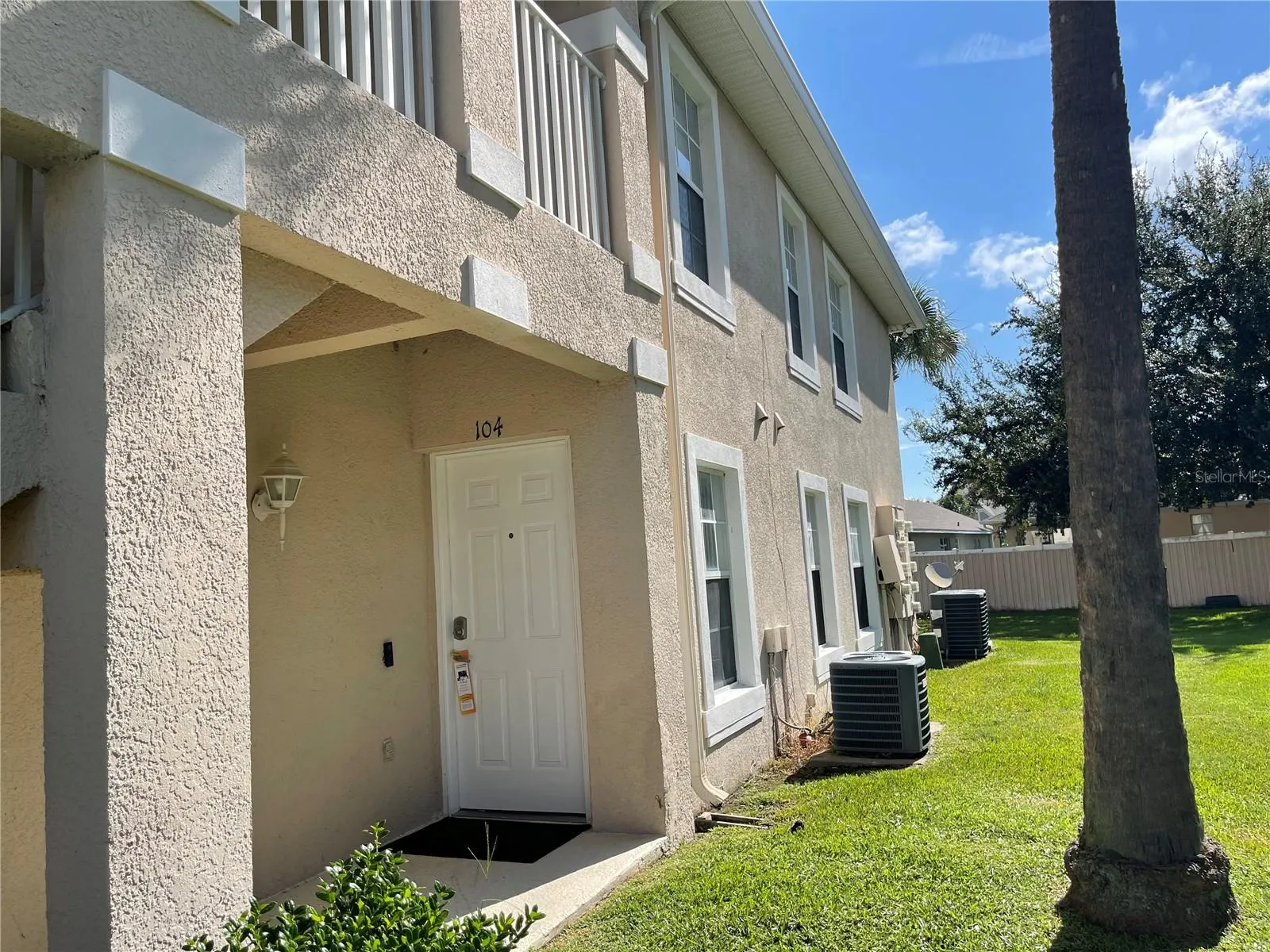13415 FAIRWAY GLEN DR #104, #104