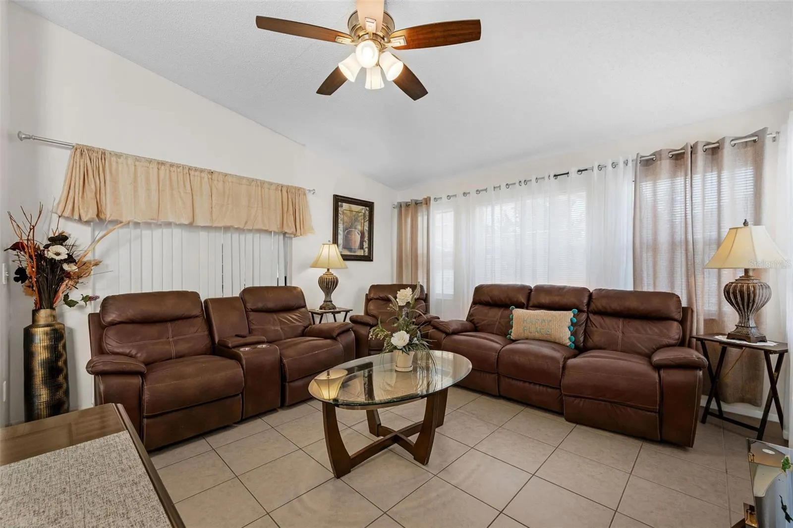 2894 PICADILLY CIR