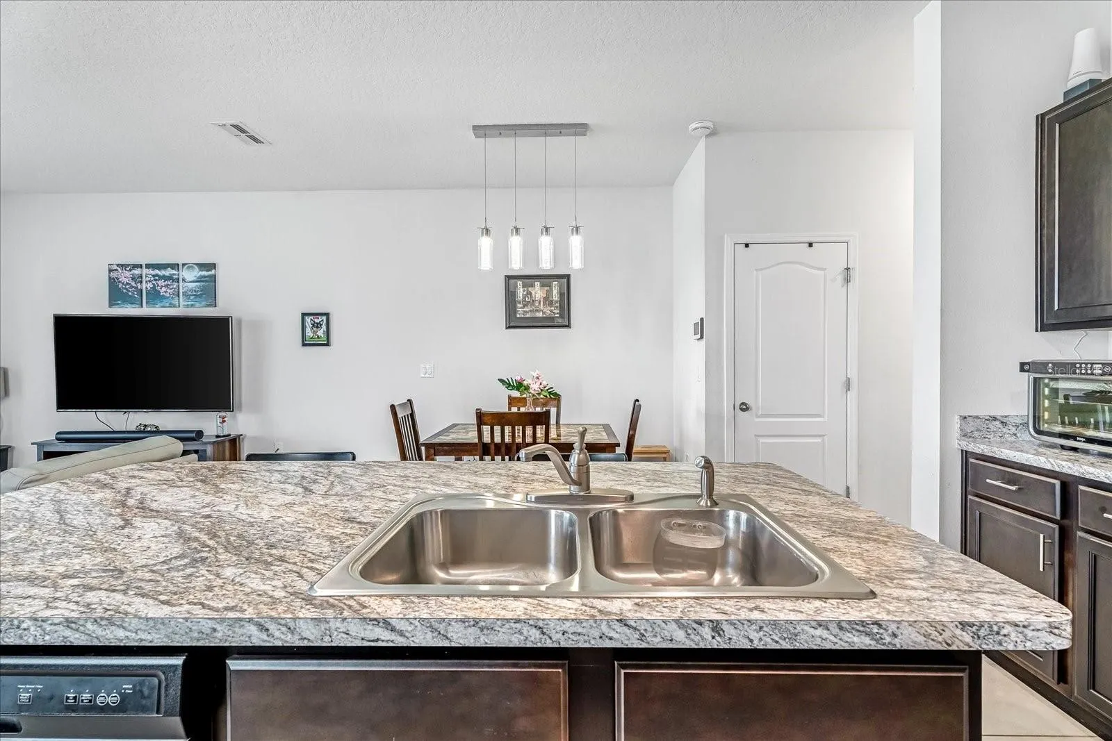 141 FELTRIM RESERVE BLVD