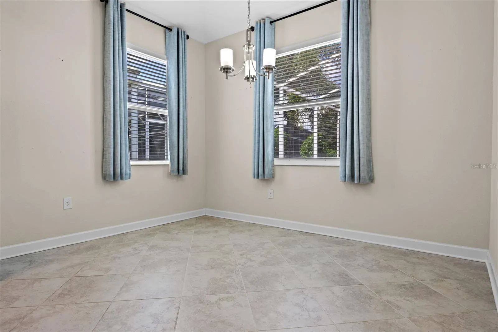 8879 BACKSPIN LN