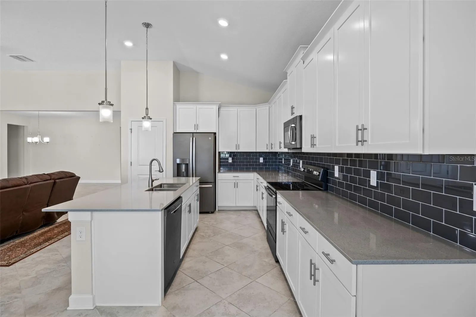 8879 BACKSPIN LN
