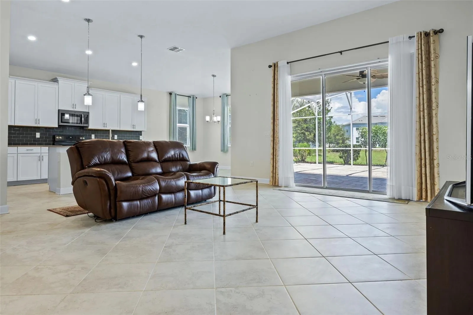8879 BACKSPIN LN
