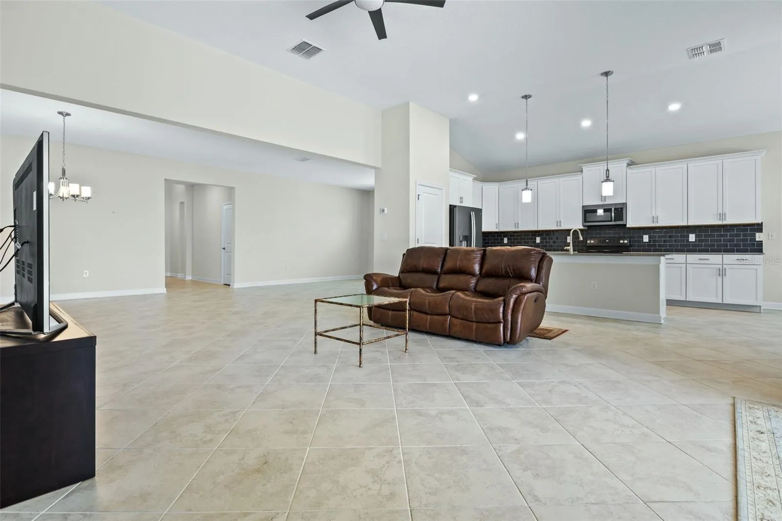 8879 BACKSPIN LN