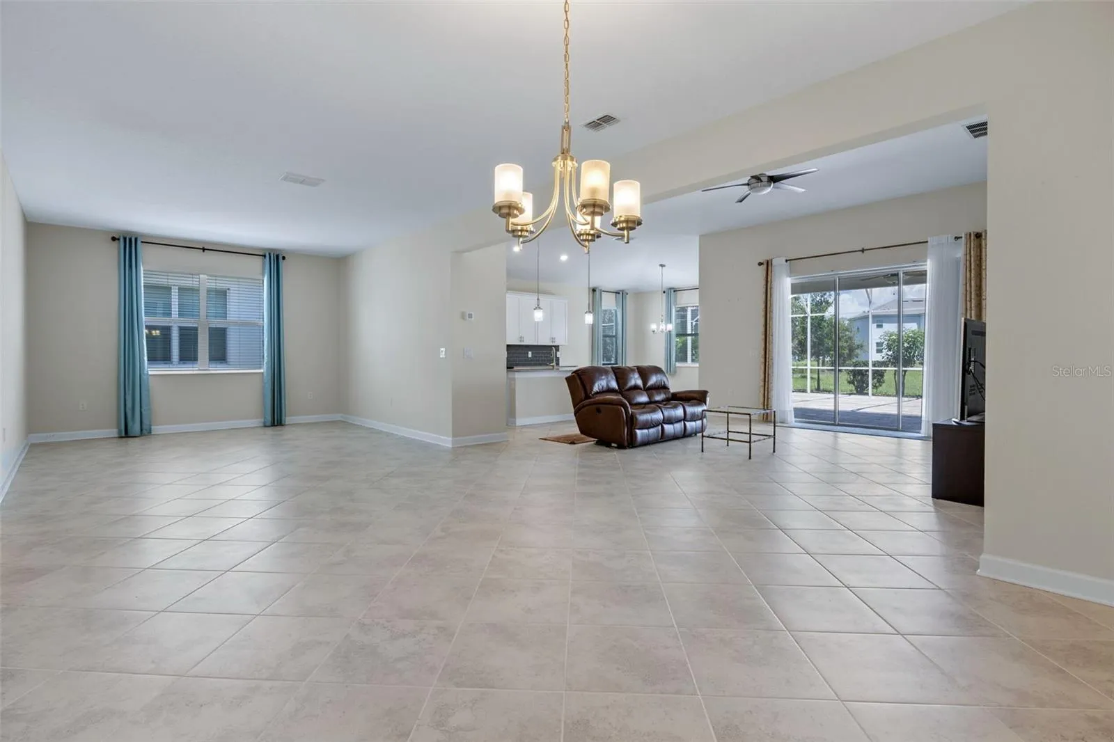 8879 BACKSPIN LN