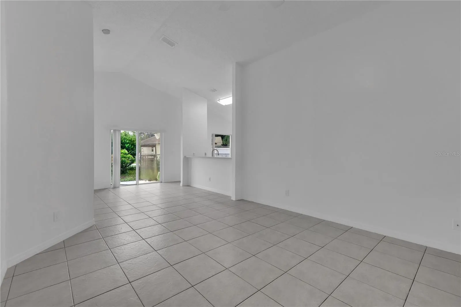 3433 CYPRESS POINT CIR