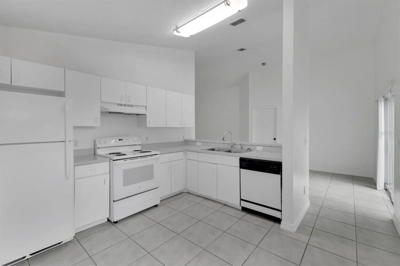 3433 CYPRESS POINT CIR