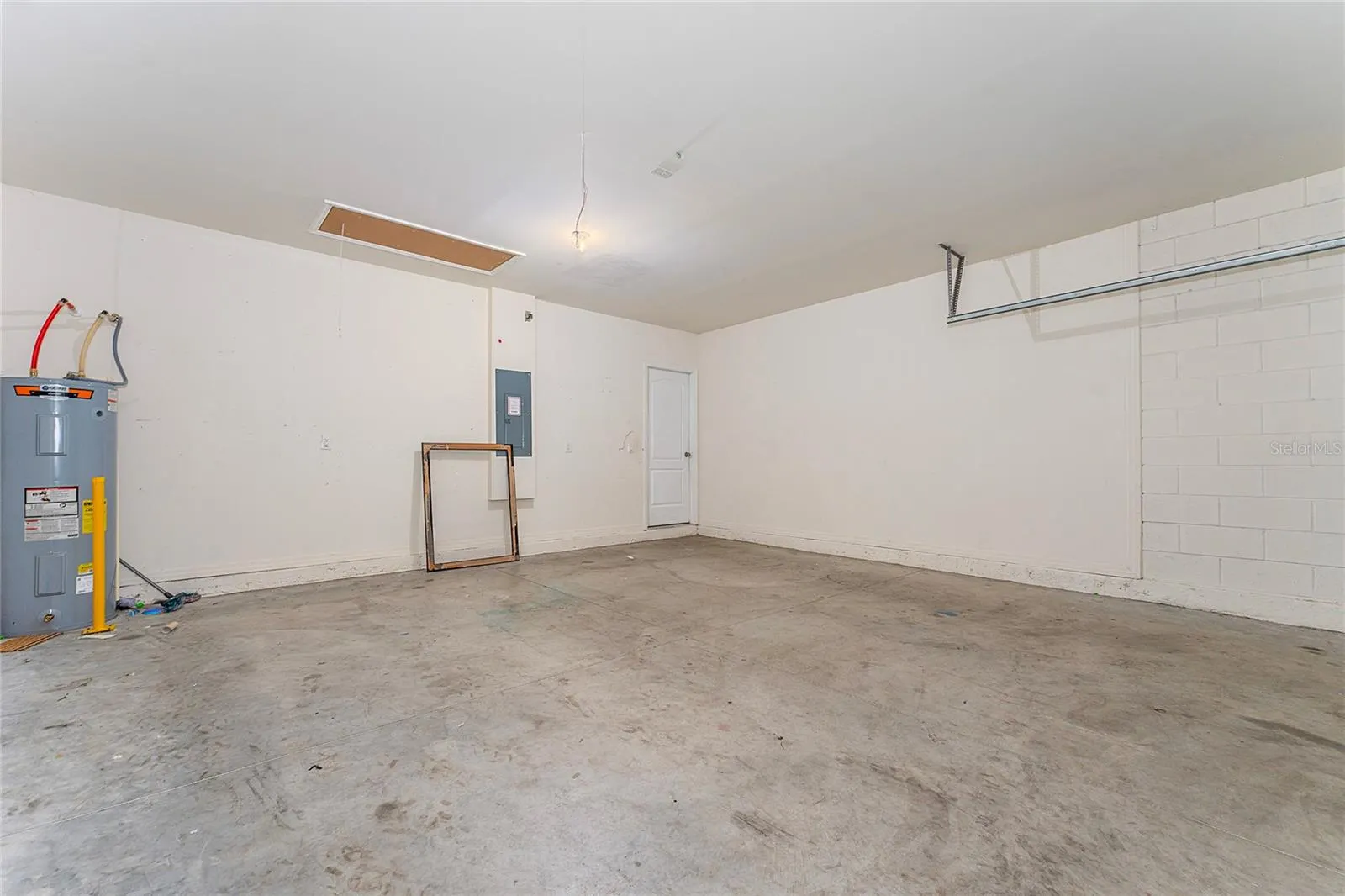 1441 RIVERBOAT DR