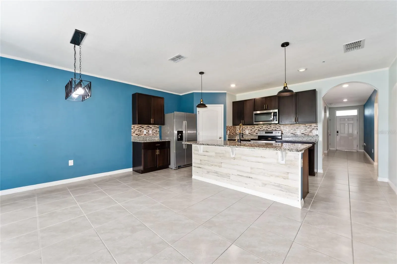 1441 RIVERBOAT DR