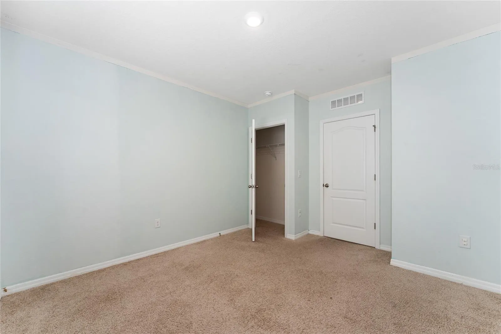 1441 RIVERBOAT DR