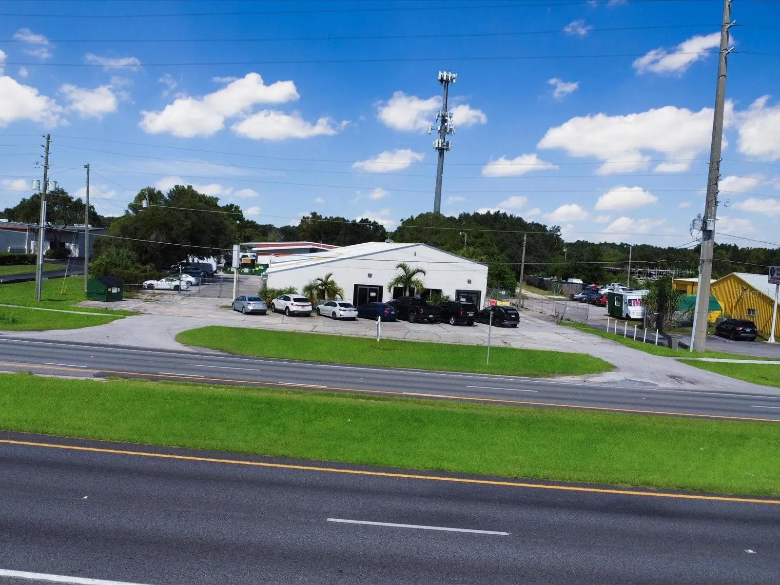 1200 S JOHN YOUNG PKWY