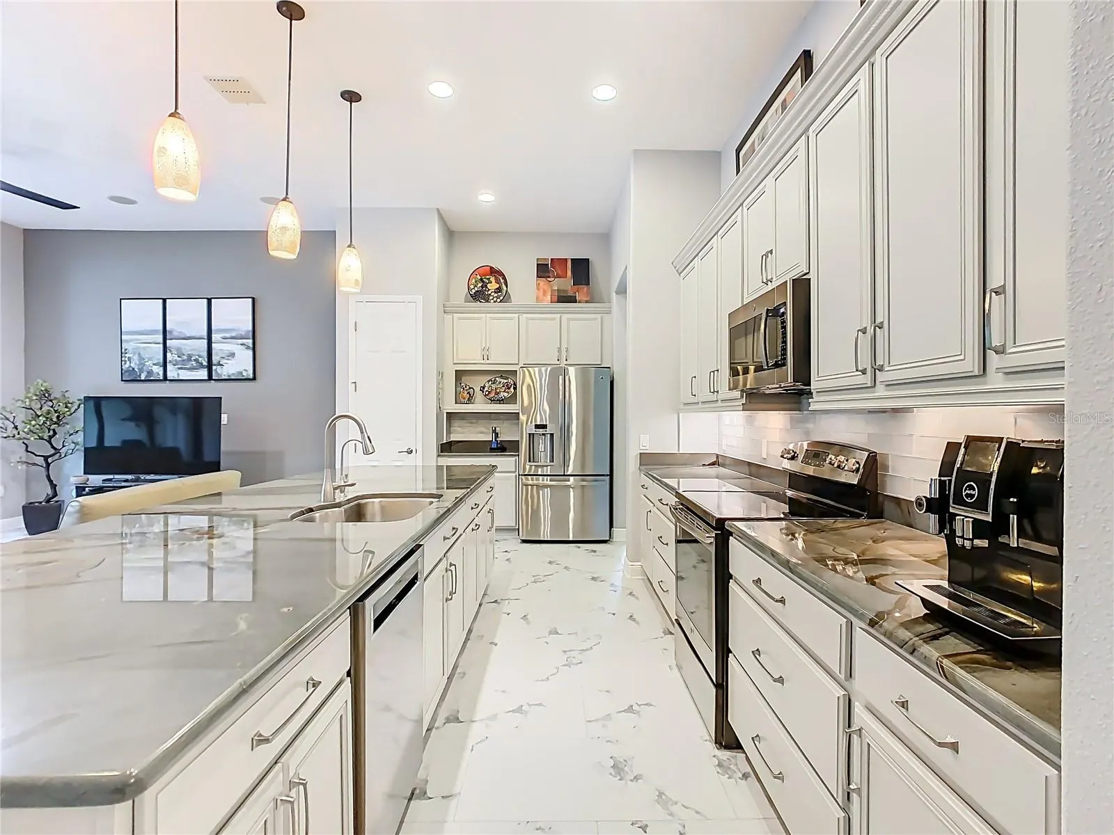 314 MONTECITO PLACE