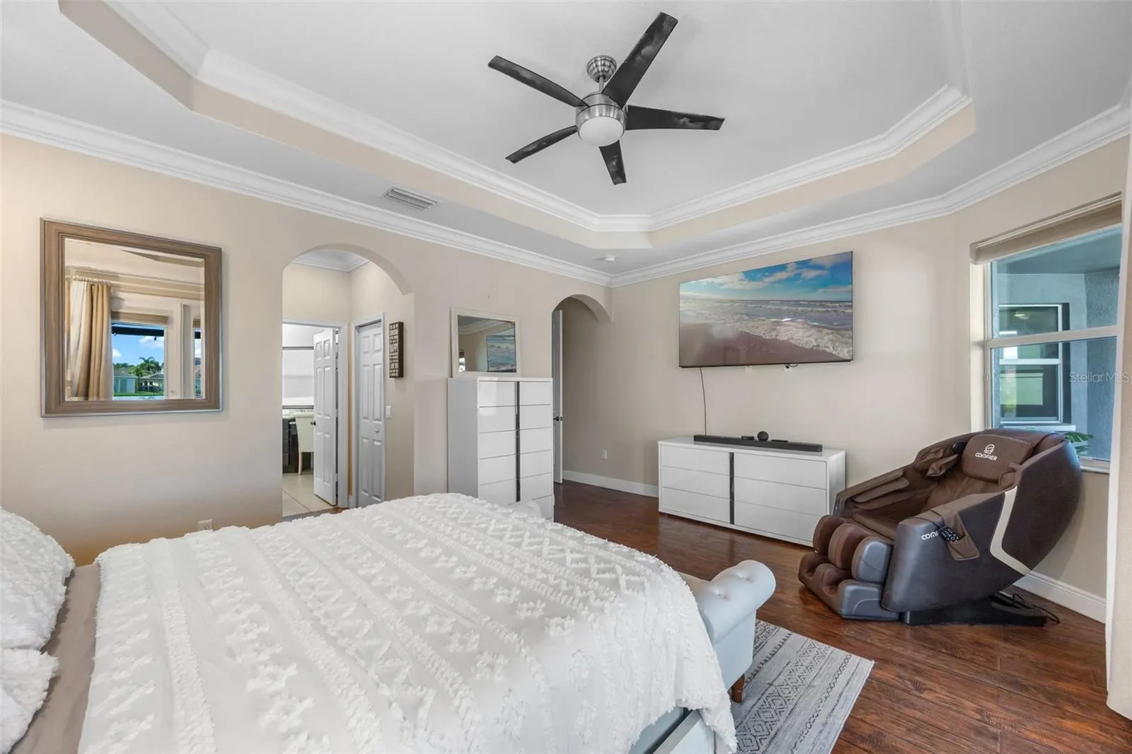 4445 BISCAYNE BREEZE WAY