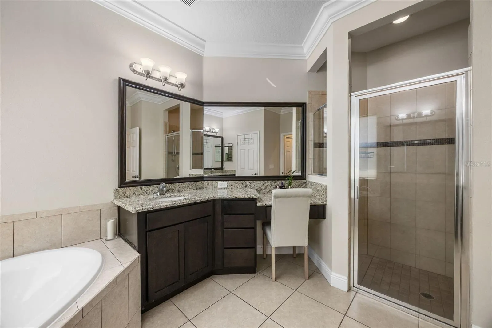 4445 BISCAYNE BREEZE WAY