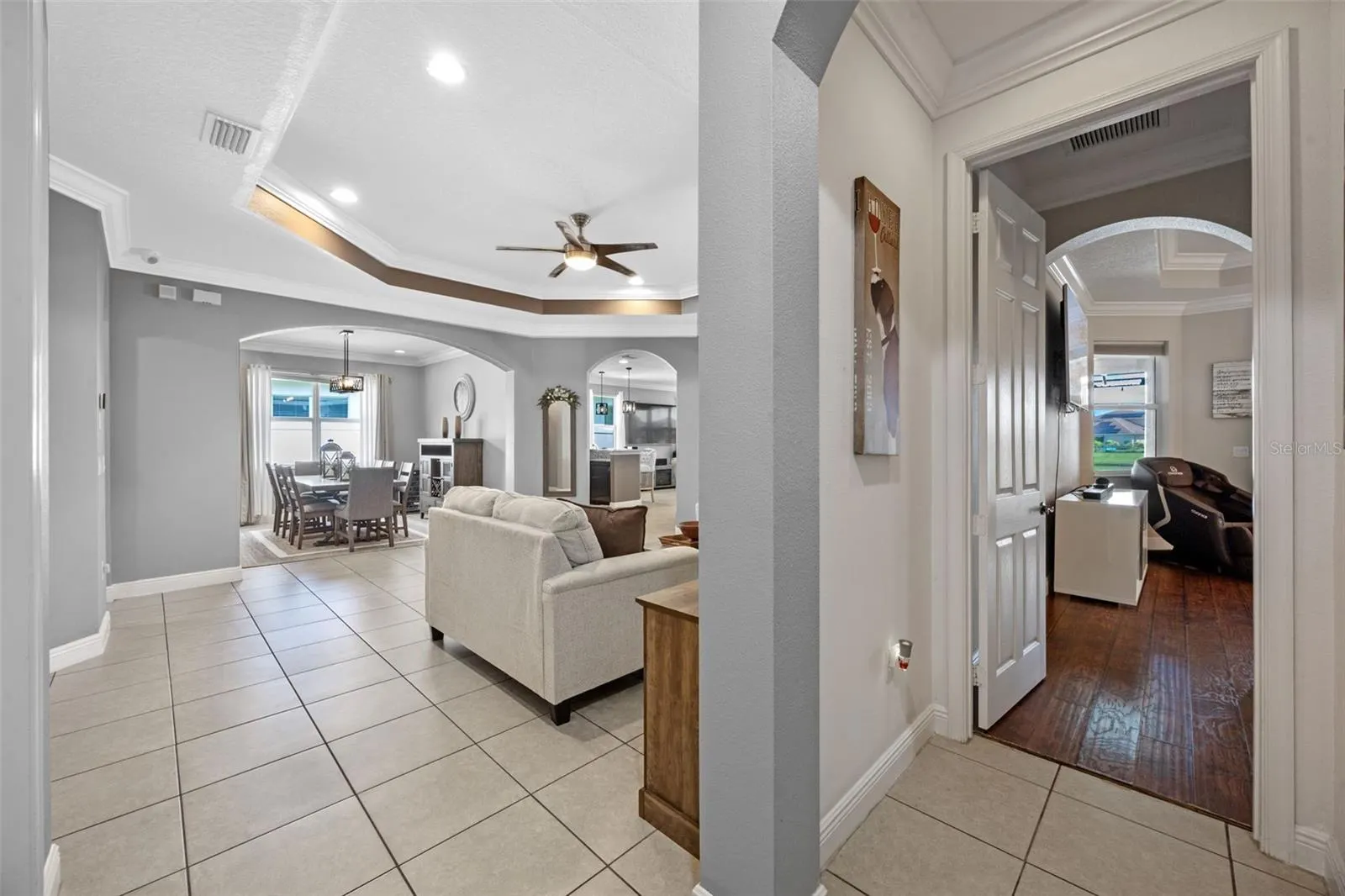 4445 BISCAYNE BREEZE WAY