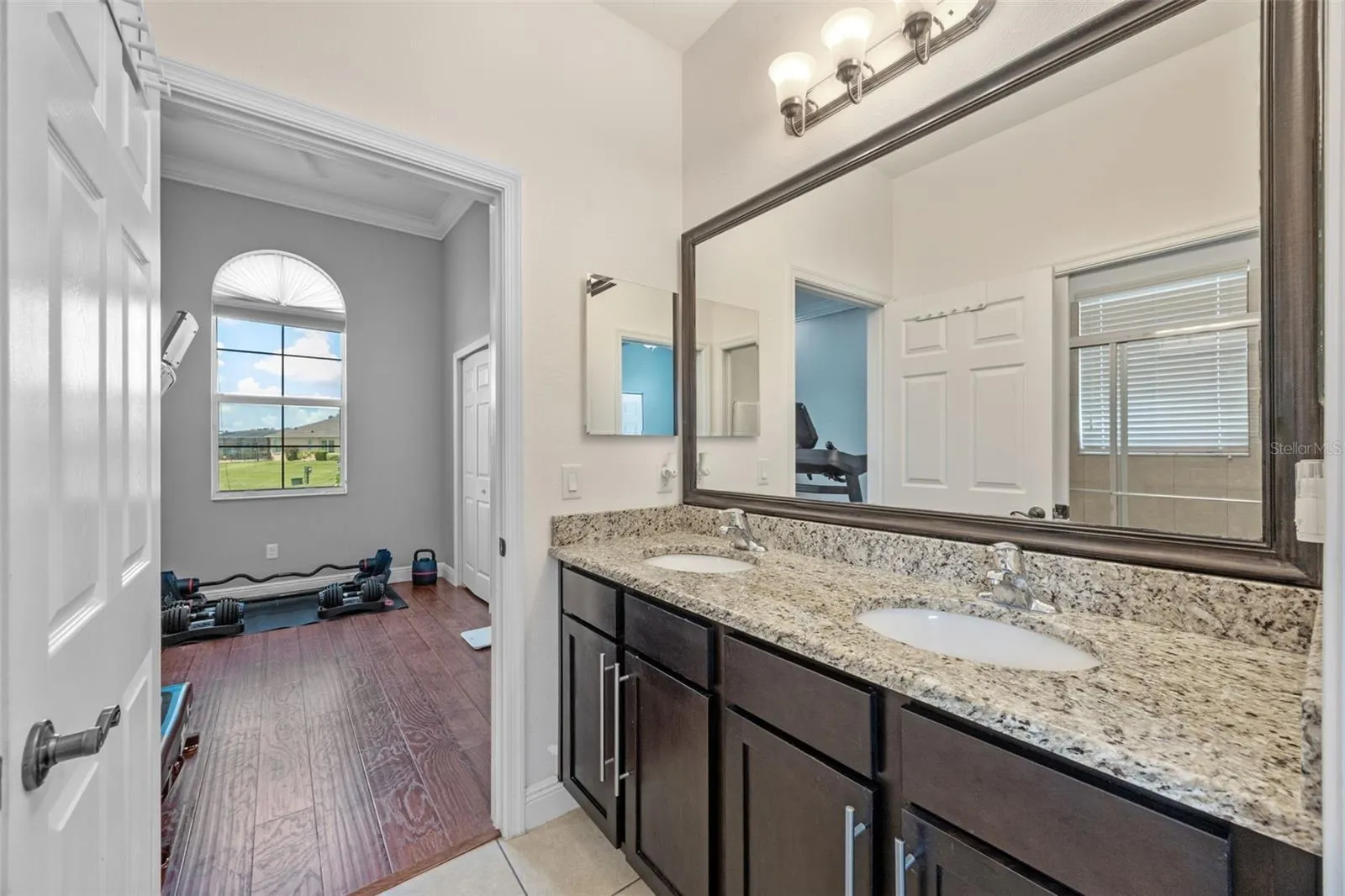 4445 BISCAYNE BREEZE WAY