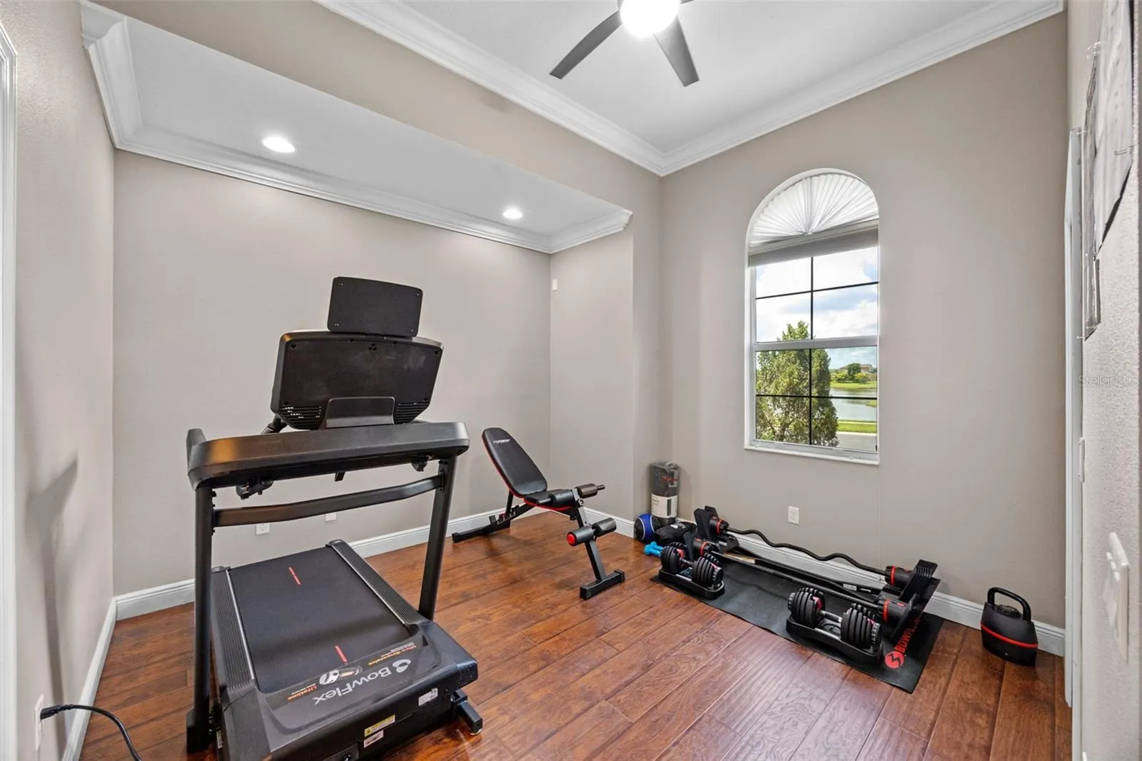4445 BISCAYNE BREEZE WAY