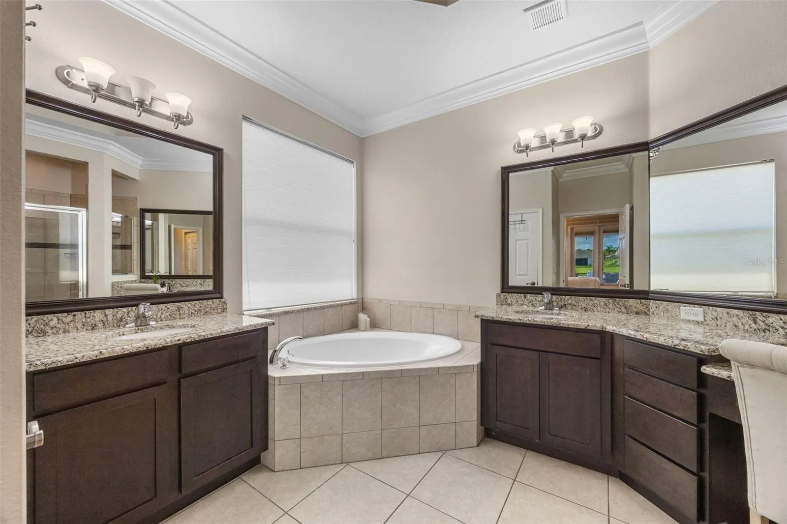4445 BISCAYNE BREEZE WAY
