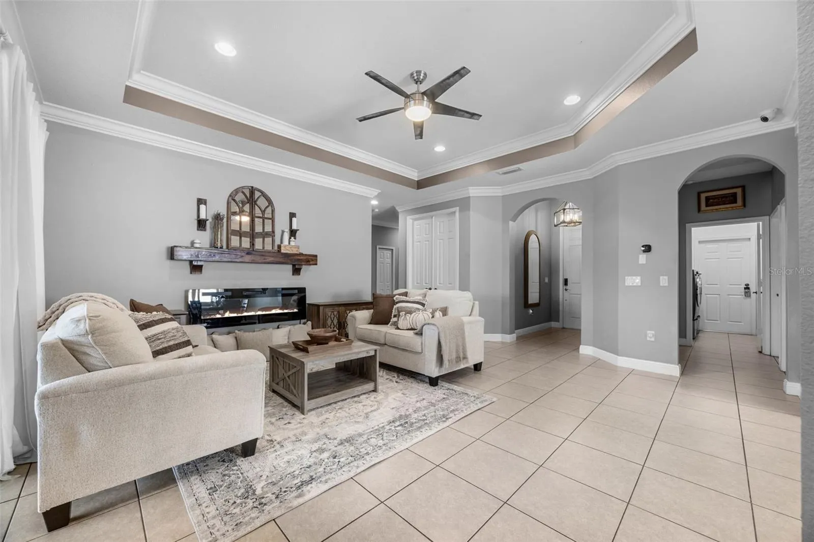4445 BISCAYNE BREEZE WAY